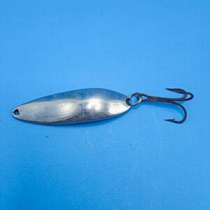 Vintage Silver Spoon Fishing Lure 3.5"‎ Metal Treble Hook Classic Angler Tackle